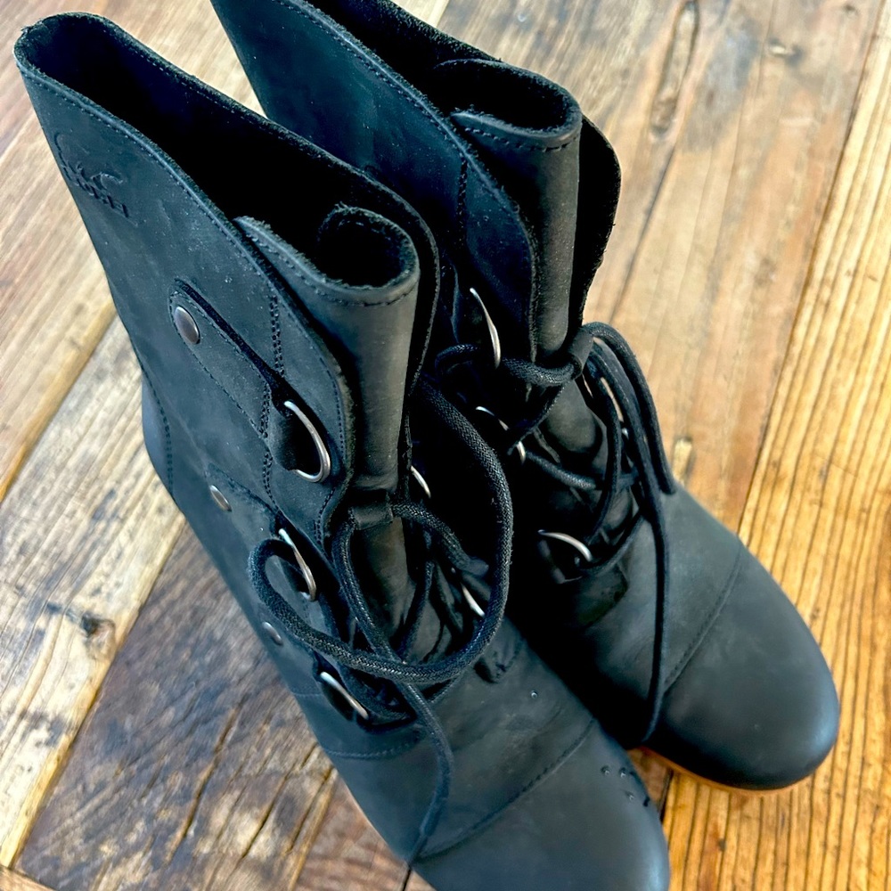 Beautiful Spring/Fall Boot